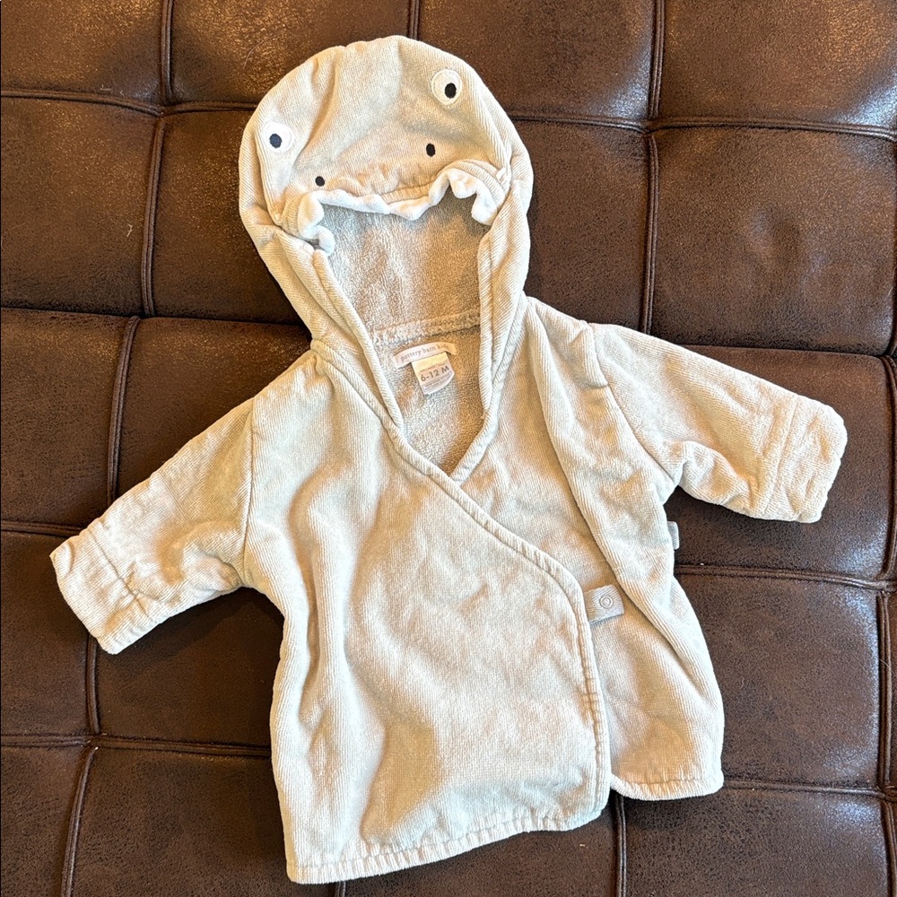 Pottery Barn Kids 6-12 Month Shark Robe